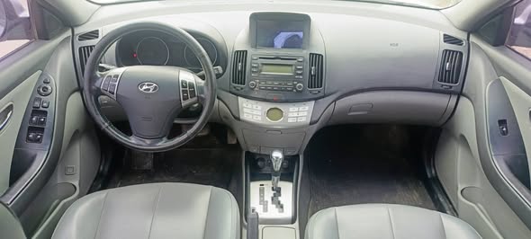 هيونداي افانتي 2010 - صورة 5