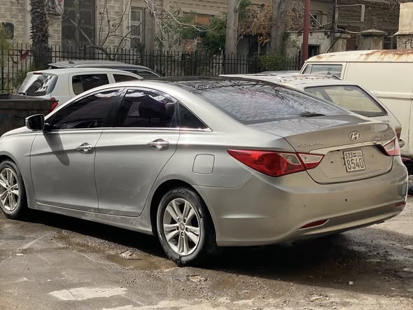 هيونداي سوناتا 2012 - صورة 2