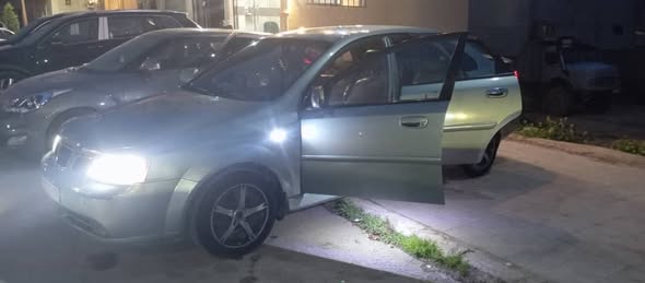 شيفروليه لاسيثي 2003 - صورة 2