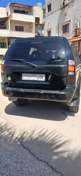 ميتسوبيشي باجيرو 2005 - صورة 5