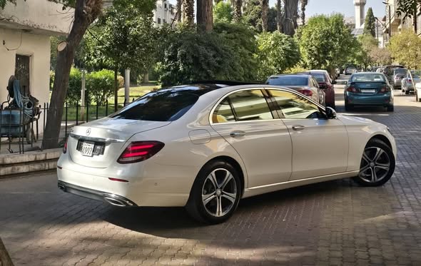 مرسيدس E300 2017 - صورة 5