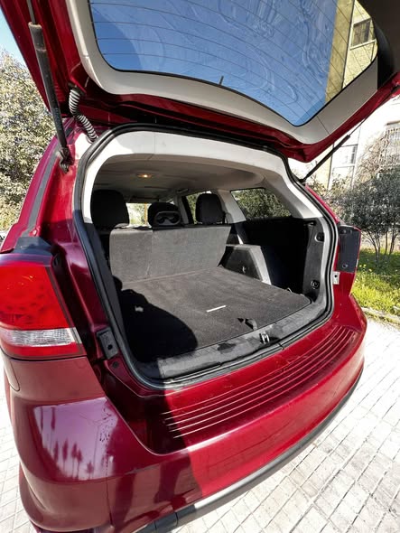 دودج جورني 2012 - صورة 2