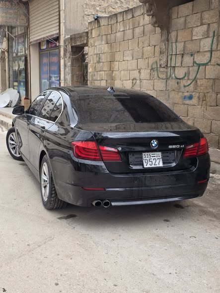 بي ام دبليو 520 2011 - صورة 3