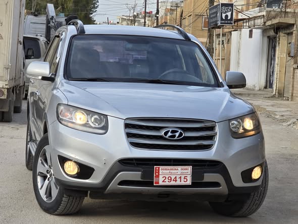 هيونداي سنتافي 2012 - صورة 1