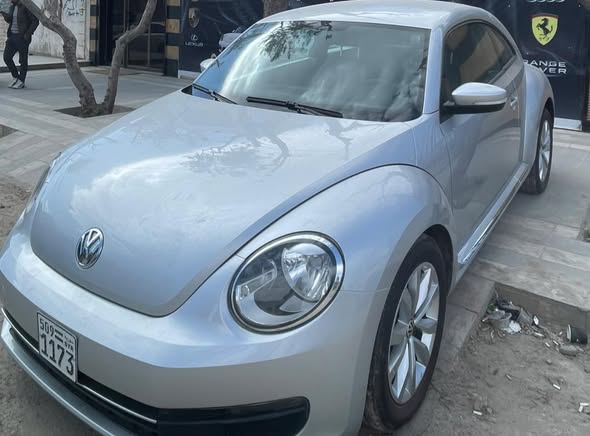 فولكس فاجن بيتل 2012 - صورة 2