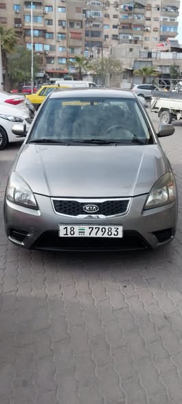 كيا ريو 2010 - صورة 2