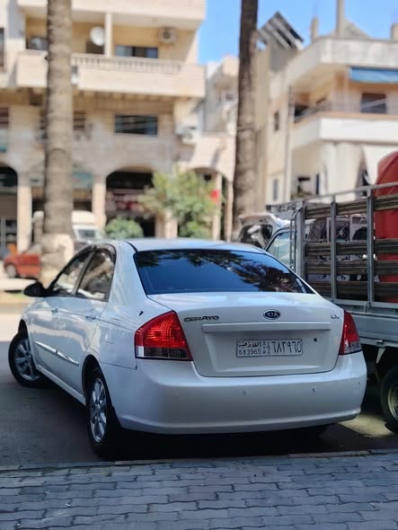 كيا سيراتو 2008 - صورة 2