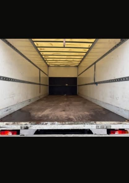 ميتسوبيشي كانتر 2015 - صورة 5