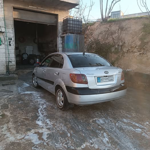 كيا ريو 2005