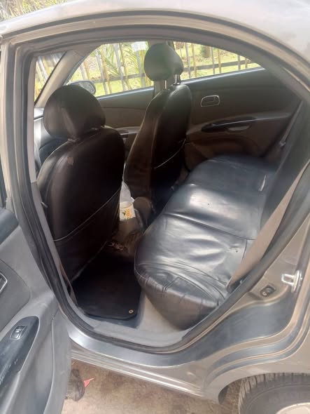 كيا ريو 2010 - صورة 5