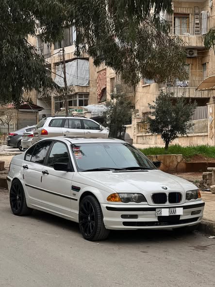 بي ام 3 series 2002 - صورة 2