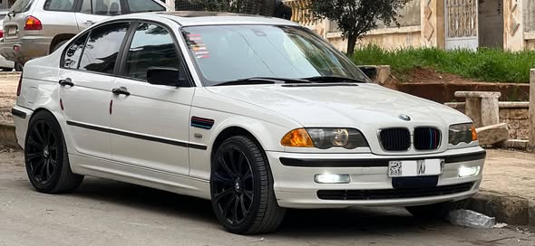 بي ام 3 series 2002 - صورة 4