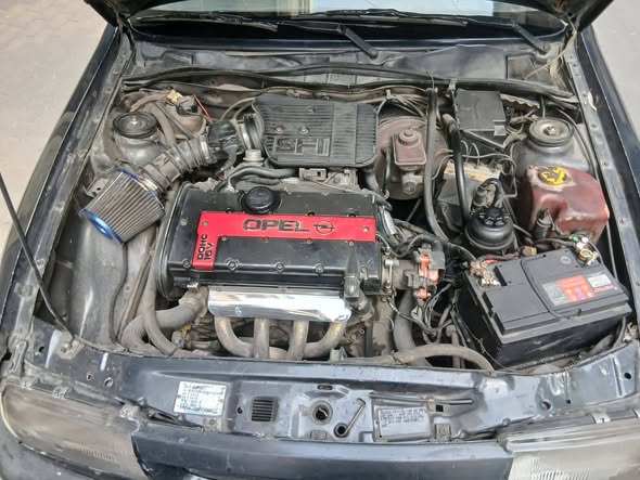 أوبل فيكترا 1992 - صورة 3