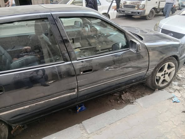 أوبل فيكترا 1992 - صورة 4