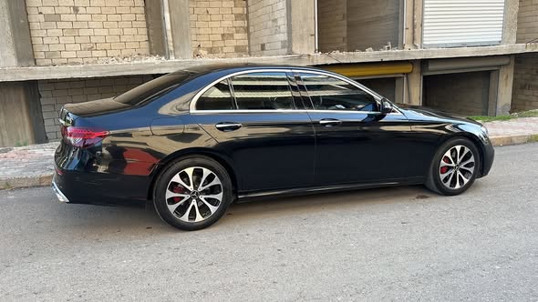 مرسيدس E300 2019 - صورة 2
