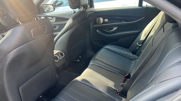 مرسيدس E300 2019 - صورة 5