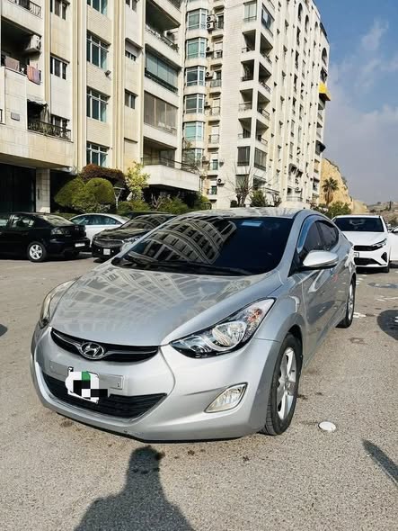 هونداي افانتي 2011 - صورة 3