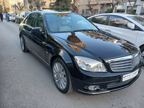 مرسيدس C200 2009 - صورة 3