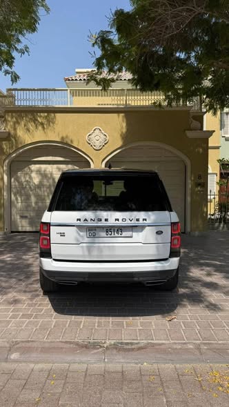 لاند روفر رنج روفر فوغ 2020 - صورة 3