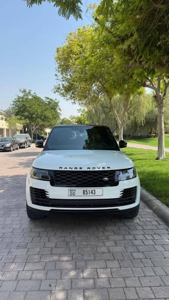 لاند روفر رنج روفر فوغ 2020 - صورة 4