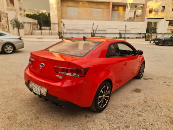 كيا فورتي 2011 - صورة 3