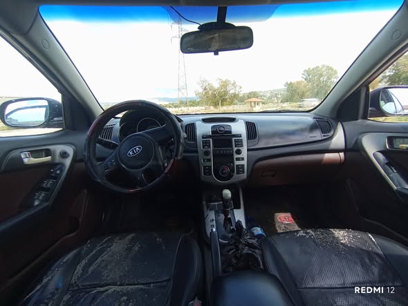 كيا فورتي 2009 - صورة 4