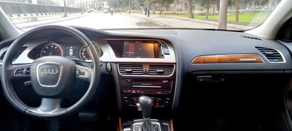 اودي A4 2011 - صورة 5