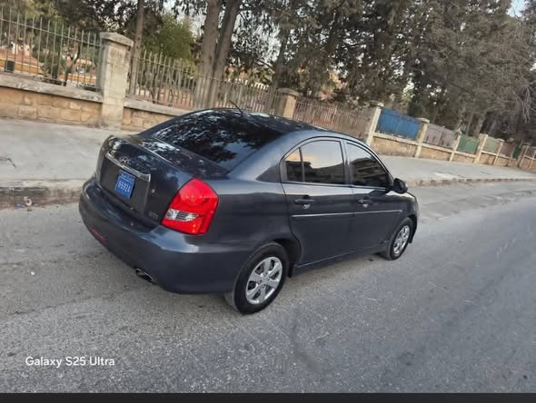 هيونداي فيرنا 2011 - صورة 3