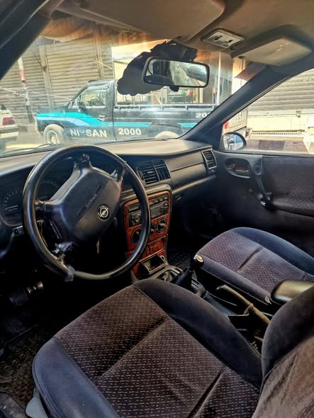 اوبل فيكترا 1996 - صورة 3