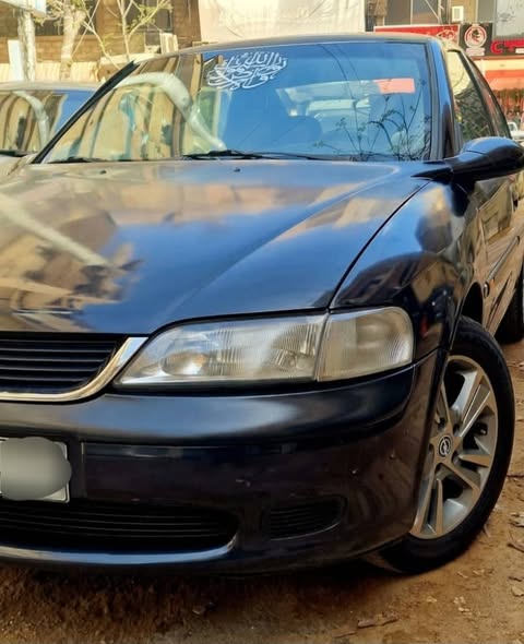 اوبل فيكترا 1996 - صورة 4