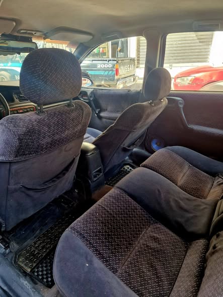 اوبل فيكترا 1996 - صورة 5