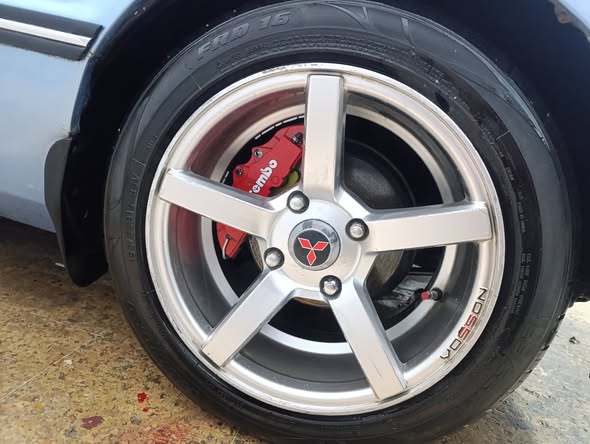 ميتسوبيشي لانسر 1983 - صورة 5