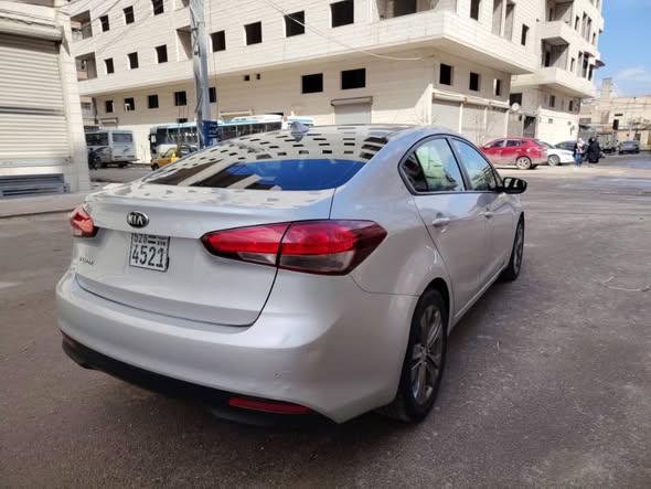 كيا فورتي 2018 - صورة 5
