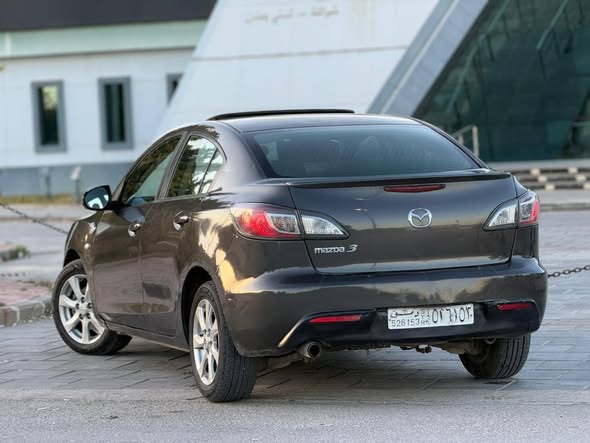 مازدا زوم ٣ 2010 - صورة 3