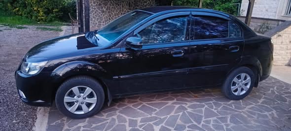 كيا ريو 2011 - صورة 2