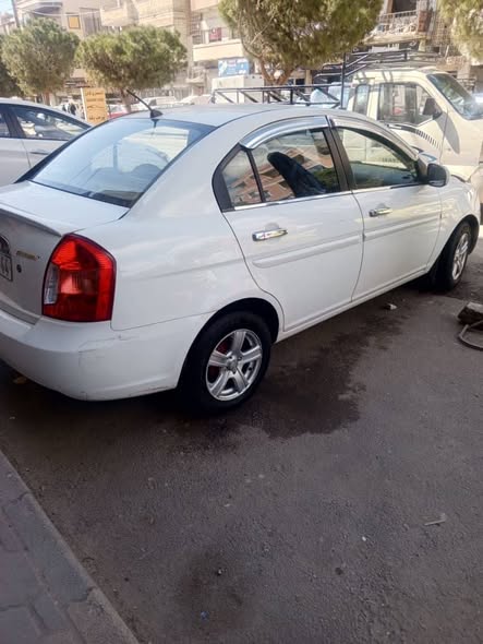 هيونداي فيرنا 2010 - صورة 2