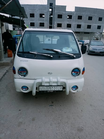 هونداي H-100 2001 - صورة 2