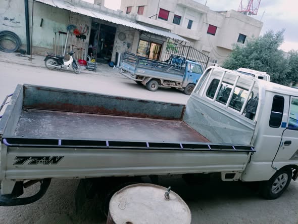 هونداي H-100 2001 - صورة 5