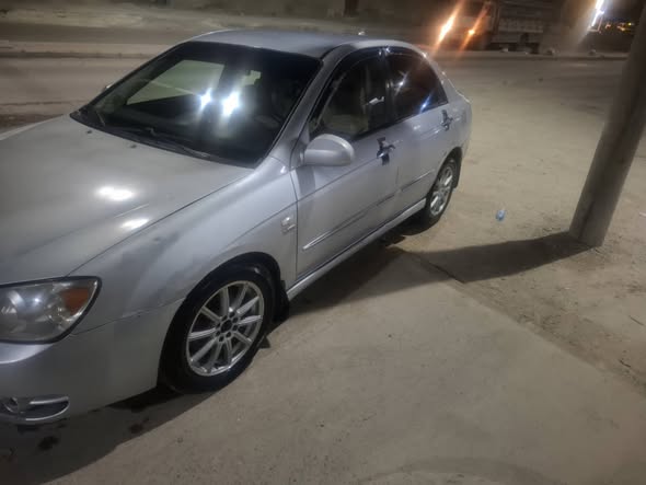 كيا سيراتو 2006 - صورة 1