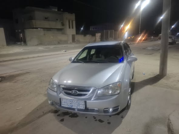 كيا سيراتو 2006 - صورة 5