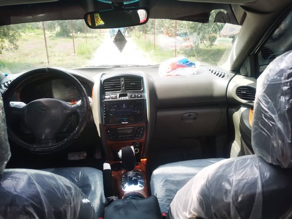 هيونداي سنتافي 2004 - صورة 2