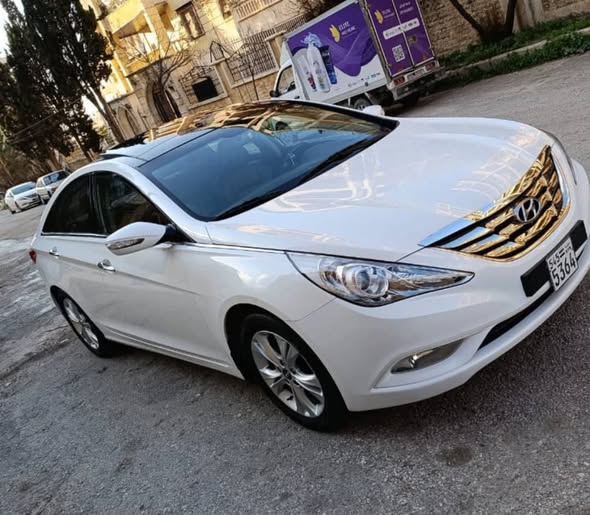 هيونداي سوناتا 2011 - صورة 3