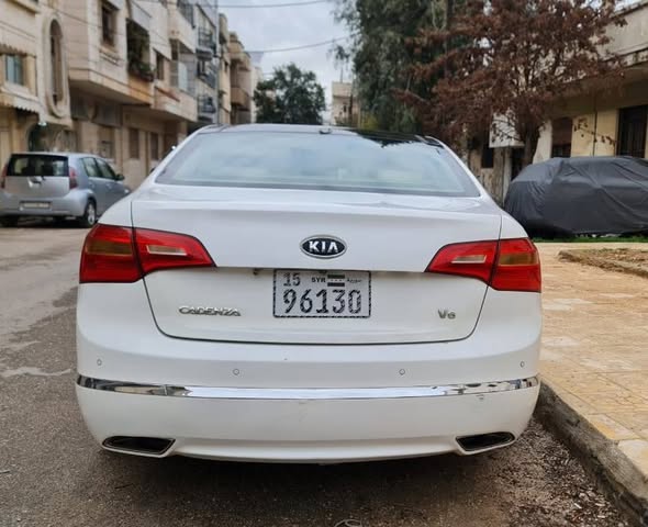 كيا كادينزا 2011 - صورة 2
