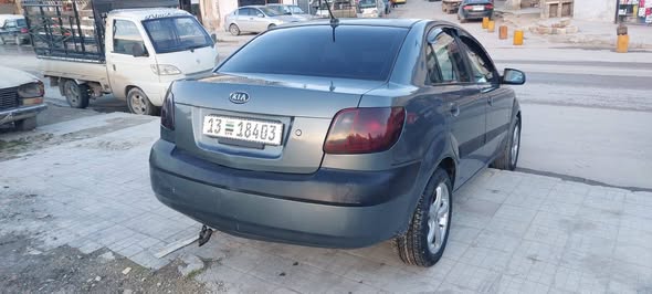 كيا ريو 2009 - صورة 5
