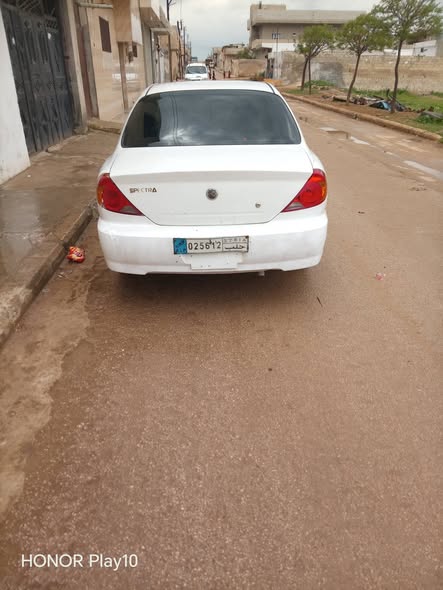 كيا سبكترا 2002 - صورة 1