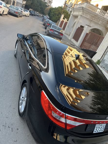 هونداي أزيرا 2012 - صورة 4