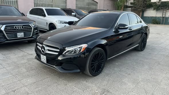 مرسيدس C300 2015 - صورة 3