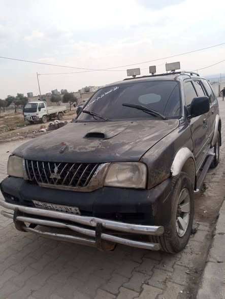 ميتسوبيشي باجيرو 2006 - صورة 4