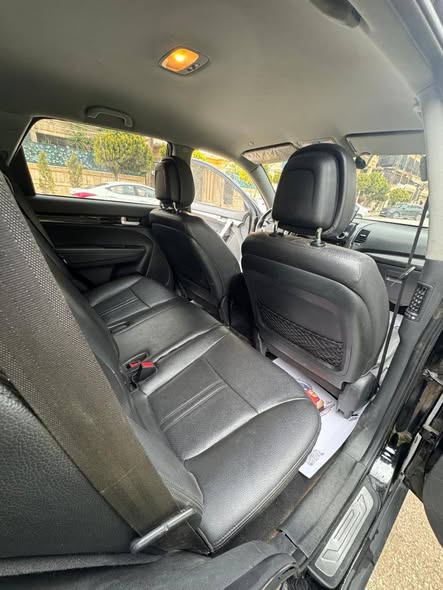 كيا سورينتو 2010 - صورة 1