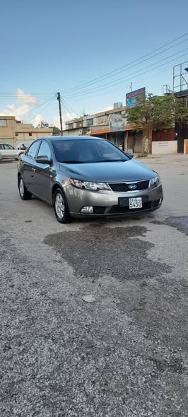 كيا فورتي 2012 - صورة 1